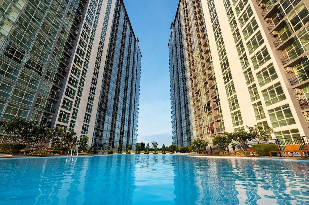 The Grand Jomtien by Favstay