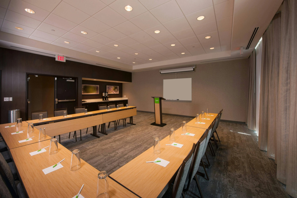 Courtyard by Marriott Boston Littleton