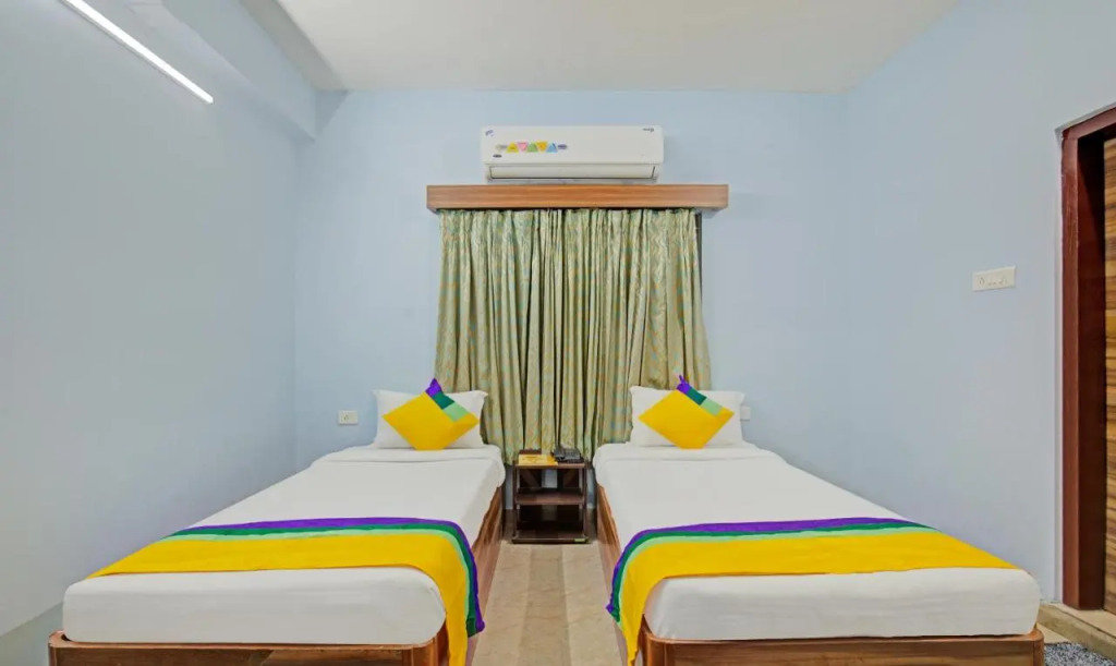 Itsy Hotels Sidhartha Residency
