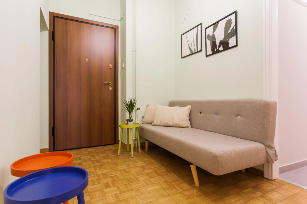 Museum of Modern Apartment next to Suggrou Fix metro- big, safe, simple and central
