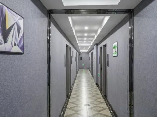 Yisu Qingju Hotel (Yuyao Wucaicheng Store)