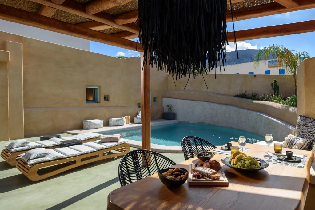 Potamos Luxury House, Private Pool, Santorini