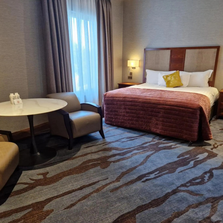 Lawlors Hotel