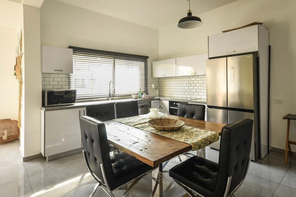 Prime location Sunny 3bedroom apartment