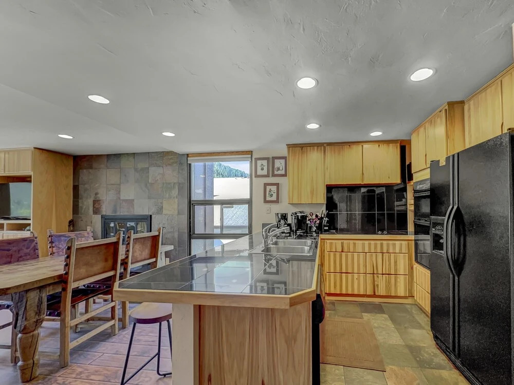 Sf411 Snowflake 3br 3ba 4 Bedroom Condo by RedAwning