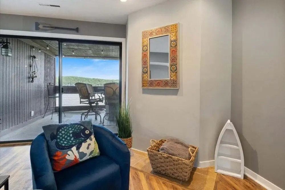 Spacious Pet-friendly Lakeview Condo w/ Boat Slip & Pools