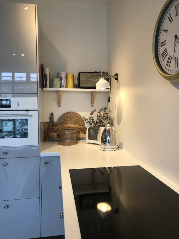 Alma's Apartment