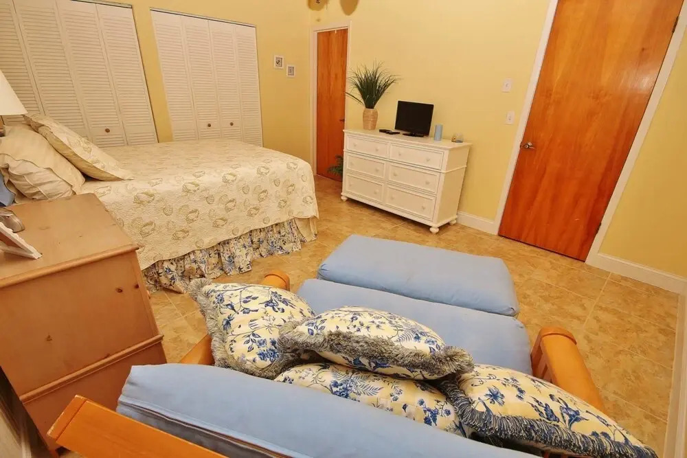 Oceanside Village E3 Apartment 2