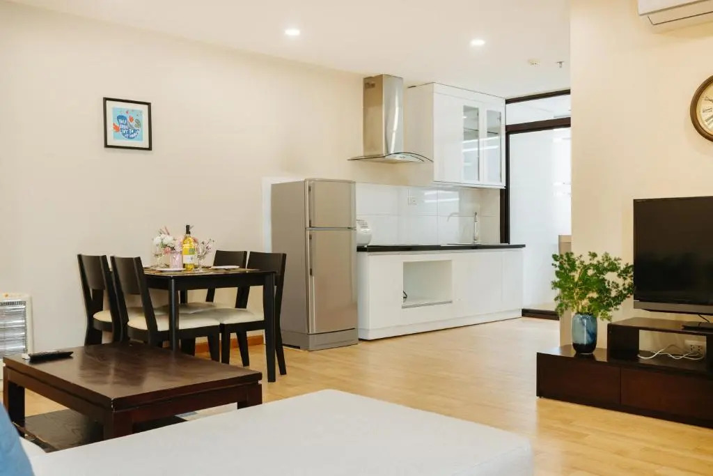 HB Serviced Apartment - 121B Quan Hoa