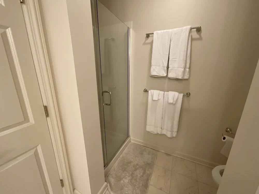 Corner Oceanfront 16th Floor Beauty With Access To All Amenities 4 Bedroom Condo