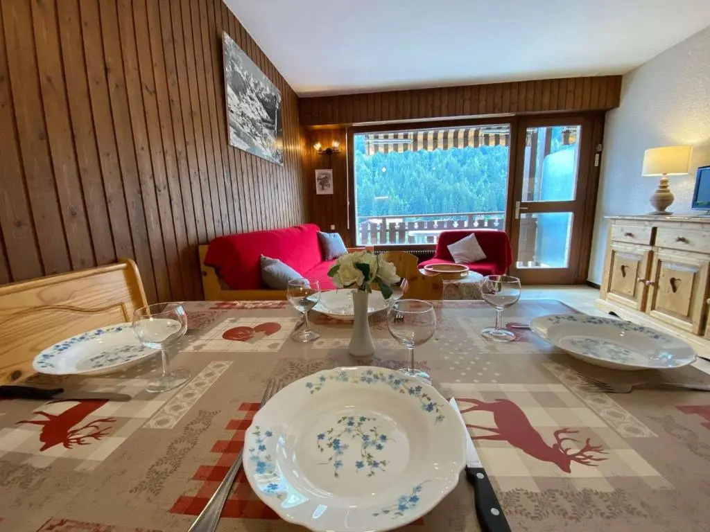 Appartement Le Grand-Bornand, 1 pièce, 4 personnes - FR-1-241-29