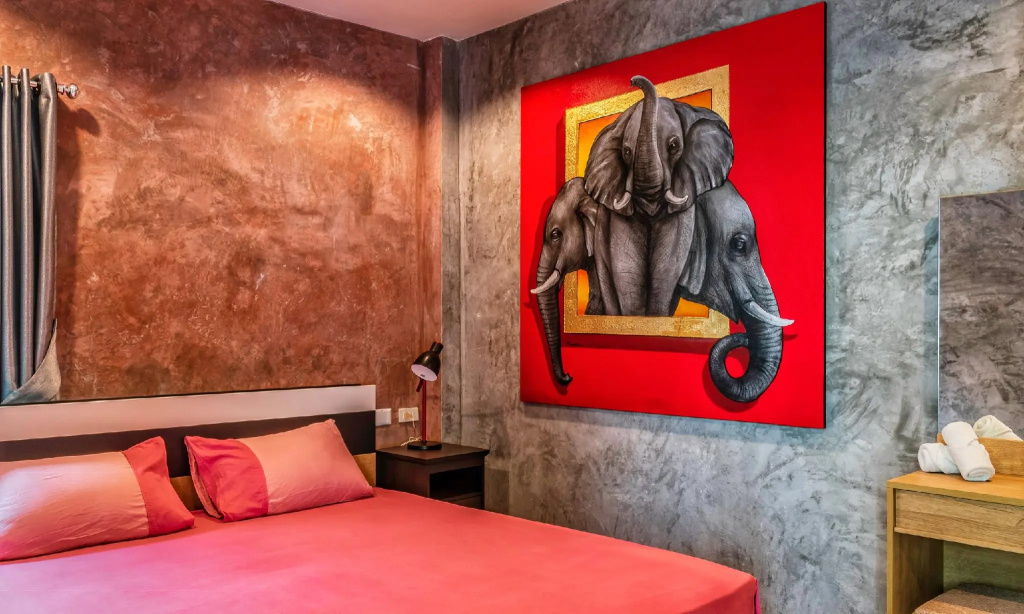 Tropical Living in Modern Villa Lancelot