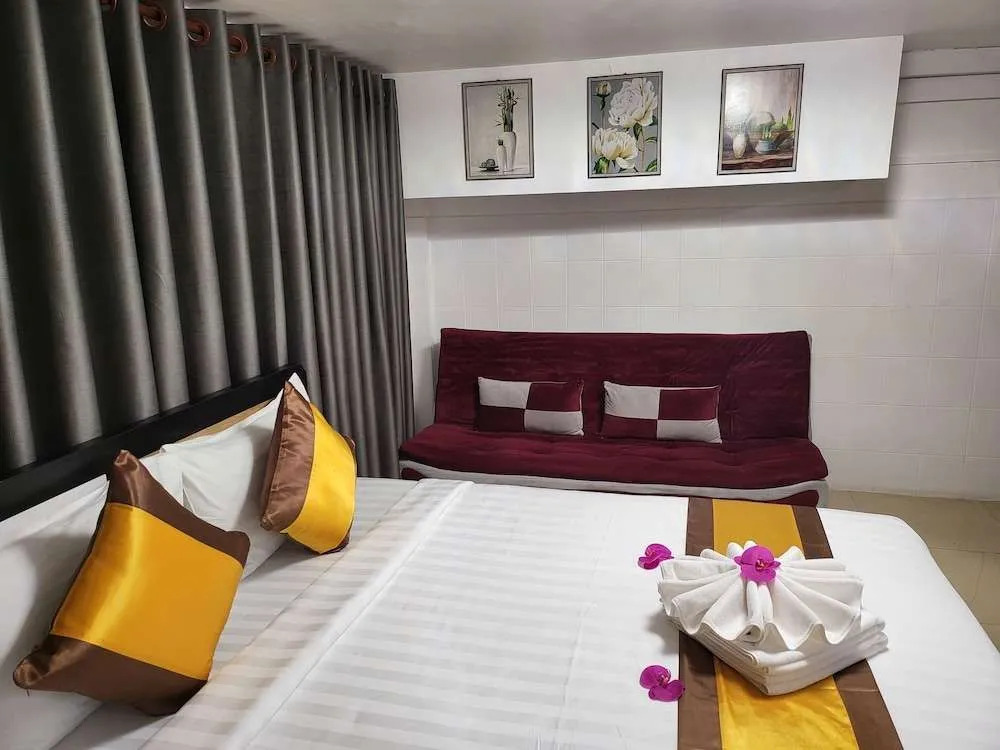 Sun Chakra Boutique Hotel - 50m to Museum & Royal Palace & Walking street