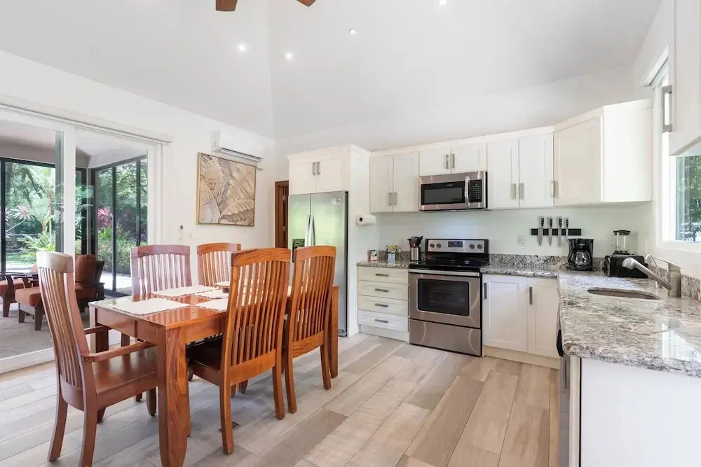 Beautiful home in a gated Neighborhood, Walking Distance to Beach with Garden