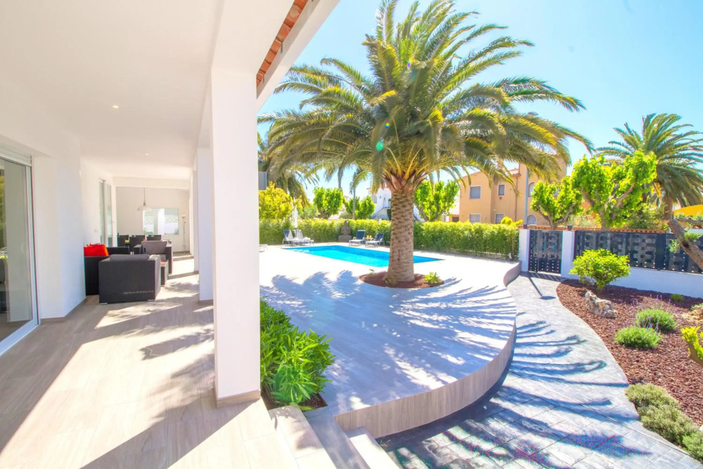 LEON INMO Villa Palmera - 10337