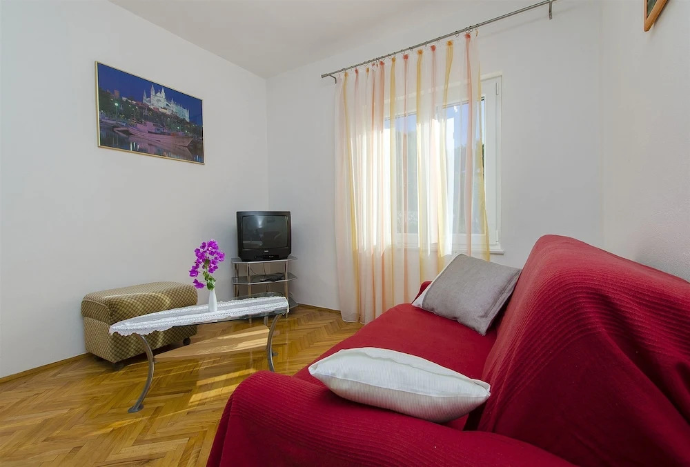 Apartments Rada