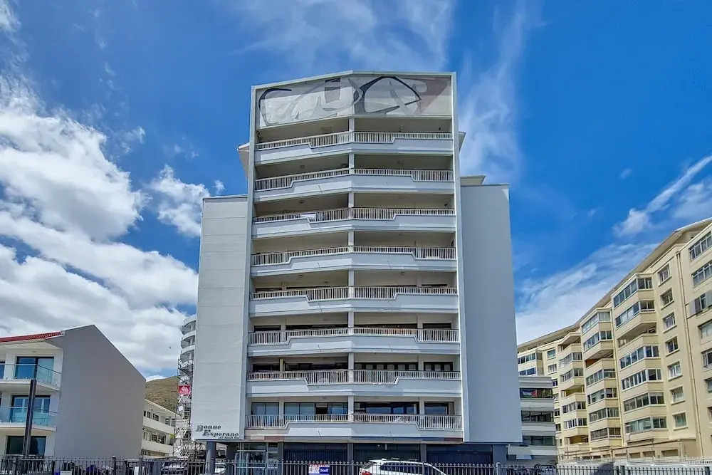 3bed Apartment in Cape Town w Views Ocean Outlook