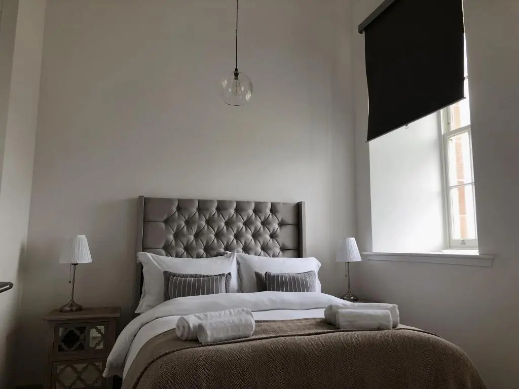 Great Glen Town House