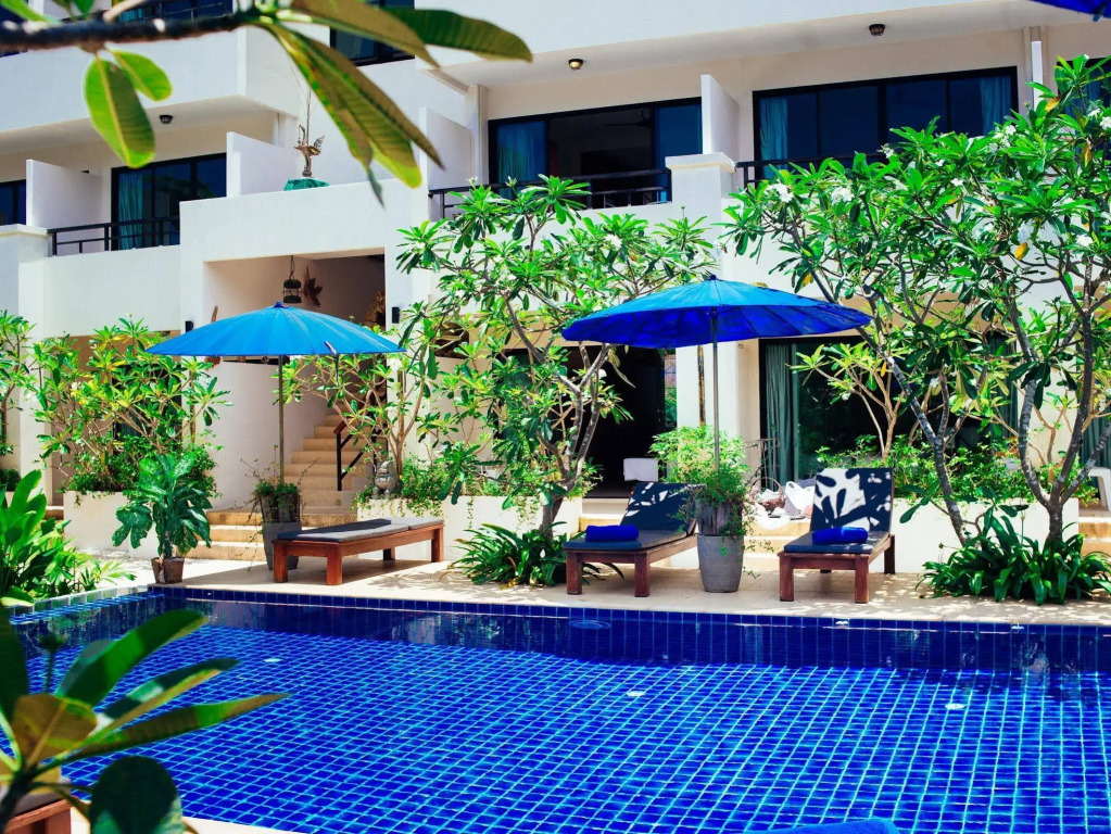 Hill Myna Holiday Park & Cafe