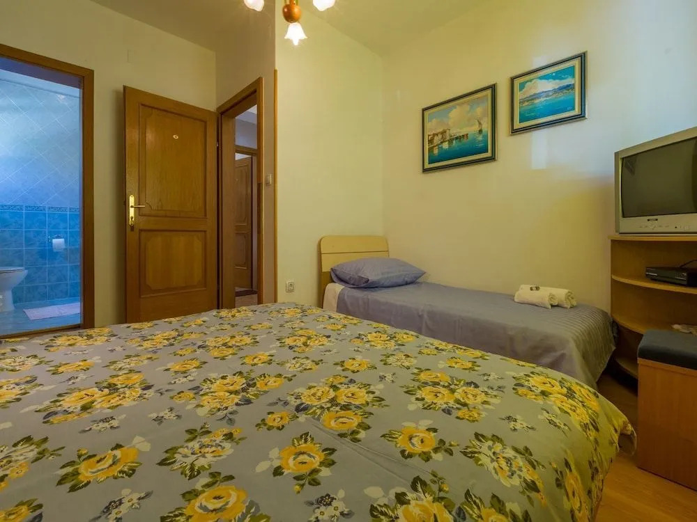 Apartments Nensi
