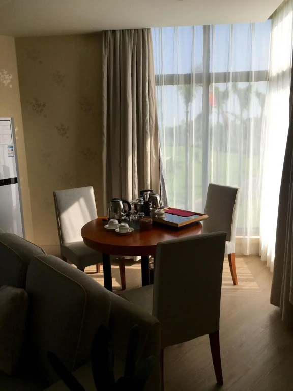 Zhuhai Jinwan Golf Hotel (Jinwan Huafa Shangdu Branch)