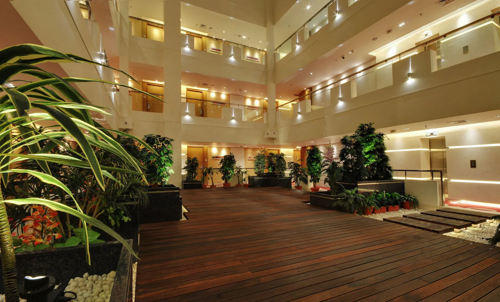 Hotel Platinum