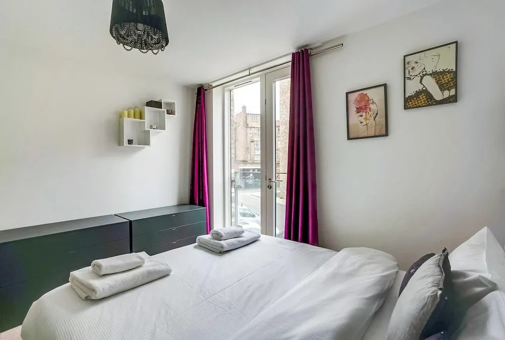 Gorgeous new 1bed Flat w/ Balcony