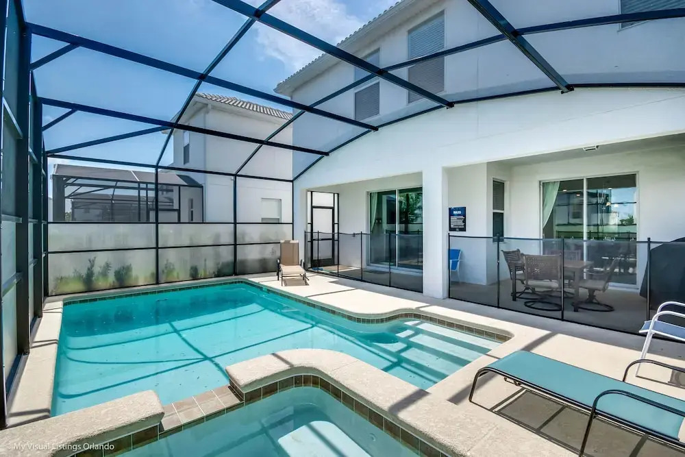 4707 Sleepy Hollow Drive