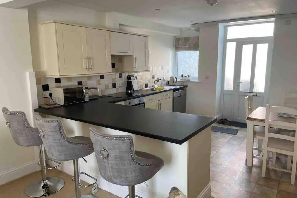 Ulverston South Lakes Spacious 3 Bed G/F Apartment