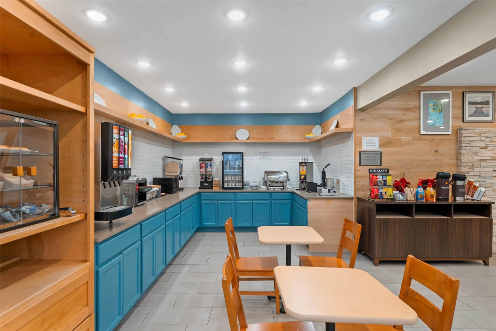 Country Inn & Suites by Radisson, Fairview Heights, IL