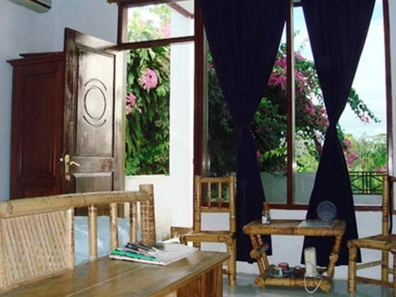 Bahowo Lodge