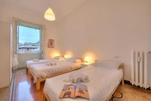 Flat 4 bedrooms 2 bathrooms - Genoa