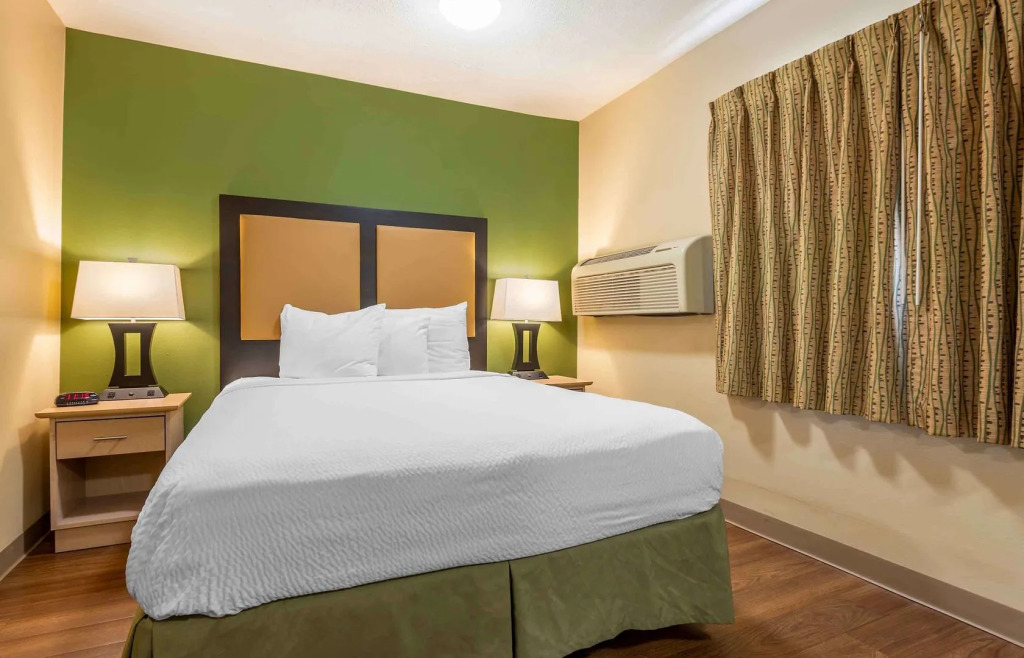 Studio 6 Corporate Extended Stay Indianapolis, IN - North Carmel