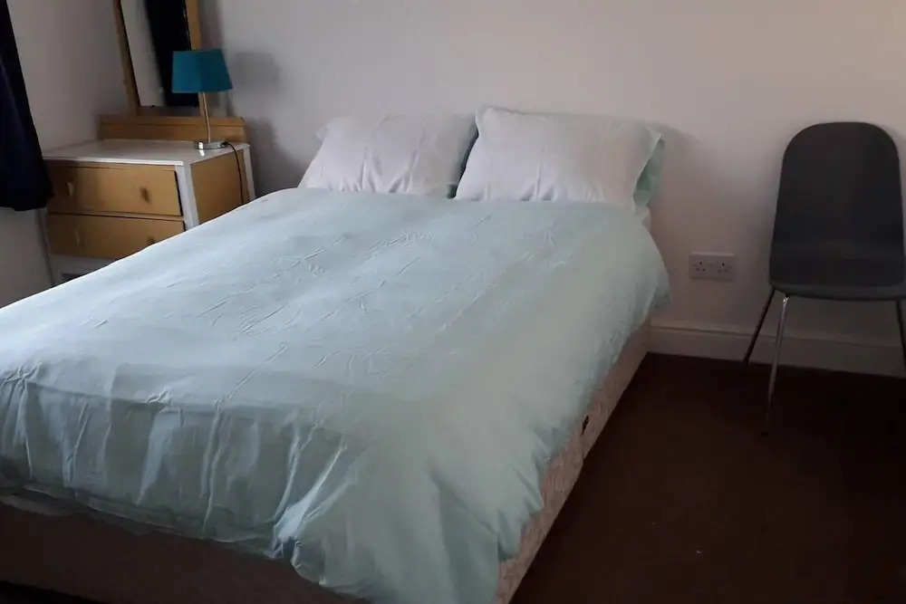 Homely 4-bed House in Manchester