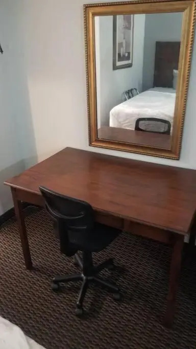 OSU 2 Queens Private Hotel 136 Booking
