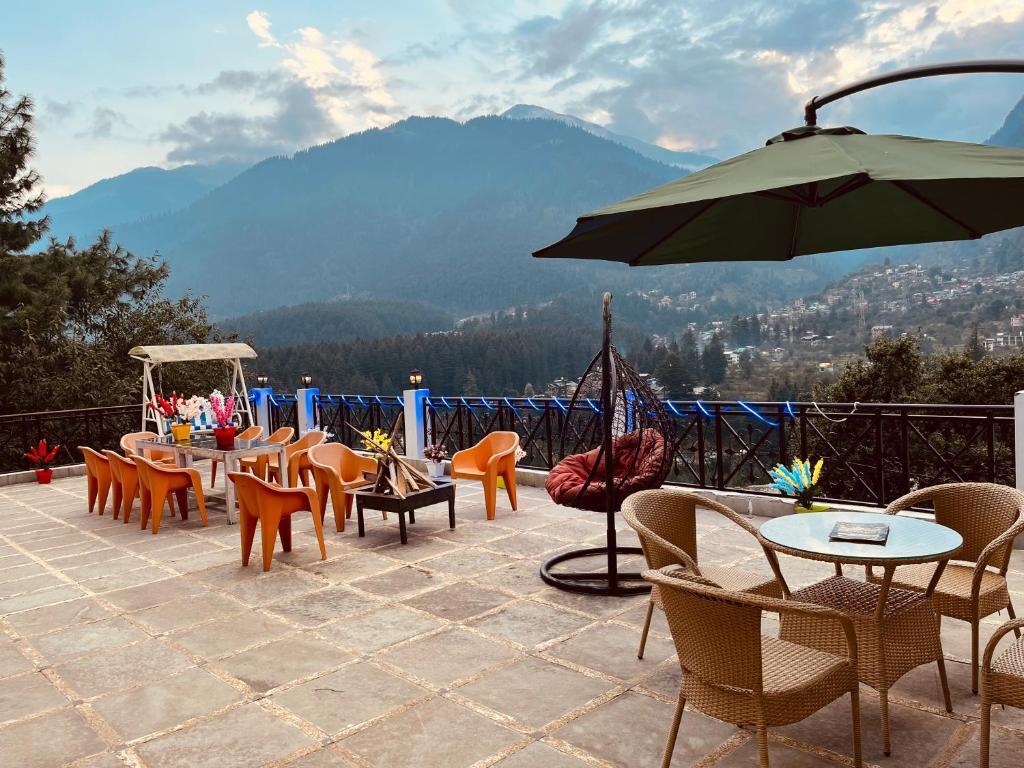 Snow Clad Riverview Hotel & Resort, Manali