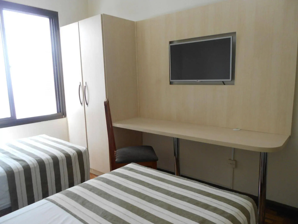 Colossi Hotel