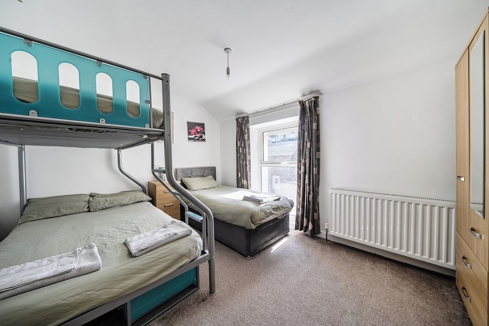 Stunning Sea View Blue Haven in Penmaenmawr