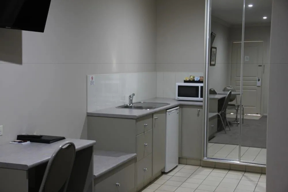 The Saltbush Motor Inn