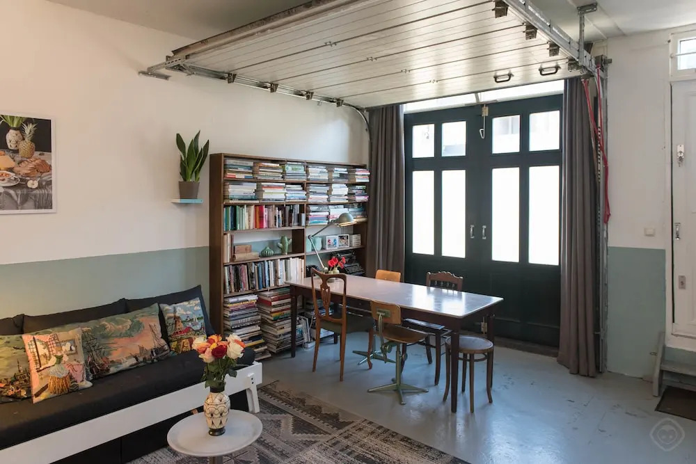 Authentic West Apartment