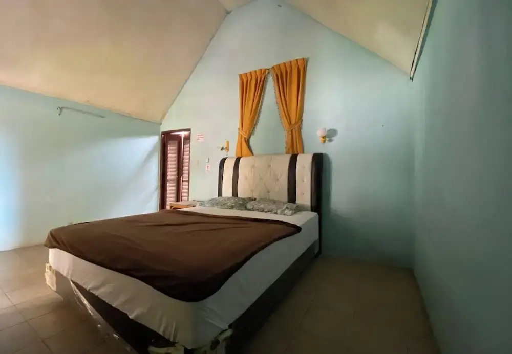 Roman Sinasi Hotel