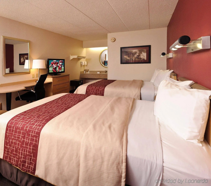 Red Roof Inn Utica