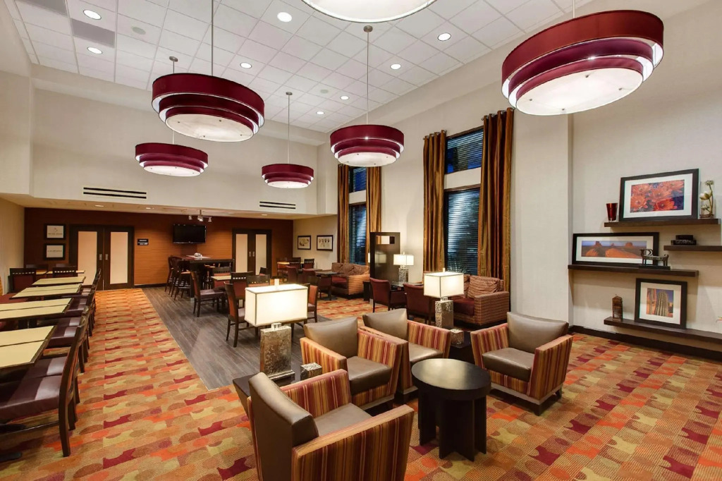 Hampton Inn & Suites Phoenix Chandler-Fashion Center AZ