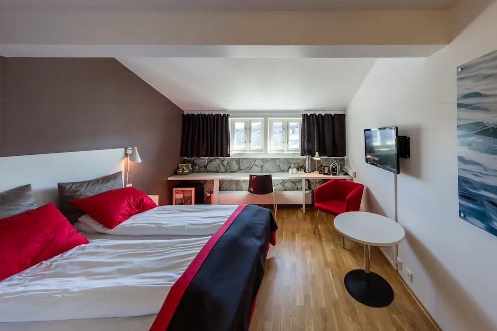 Dolmsundet Hotell Hitra