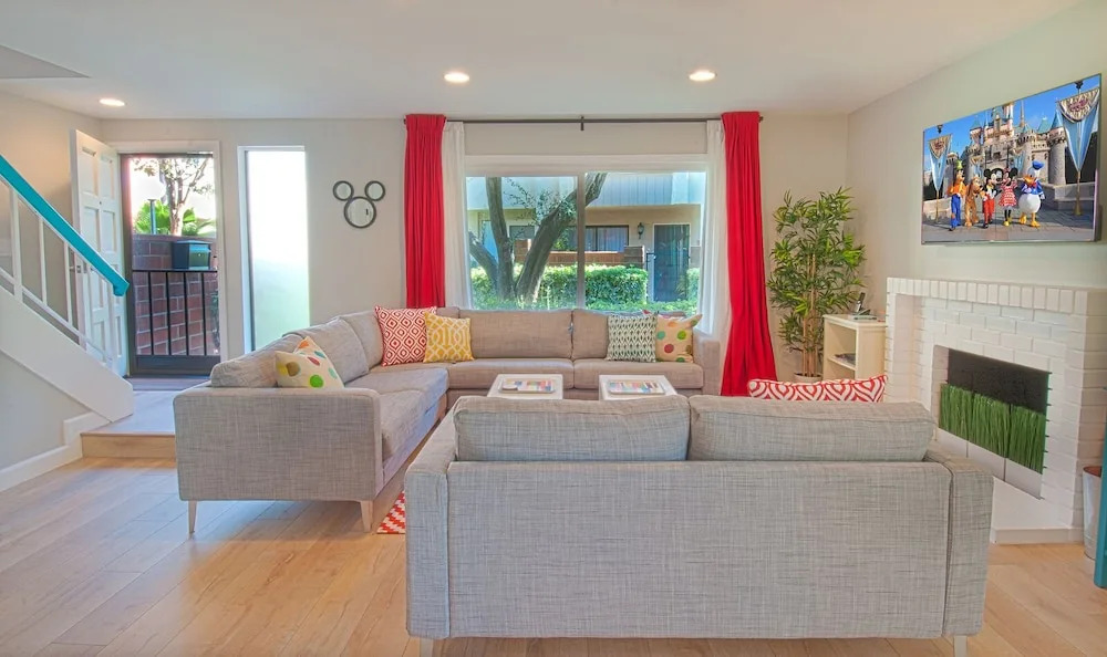 Parent Trap - 3 Br Condo