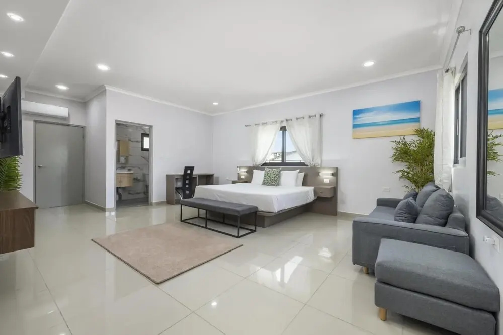 NEW 4br4ba Villa Across of Palmbeach w Pvt Pool
