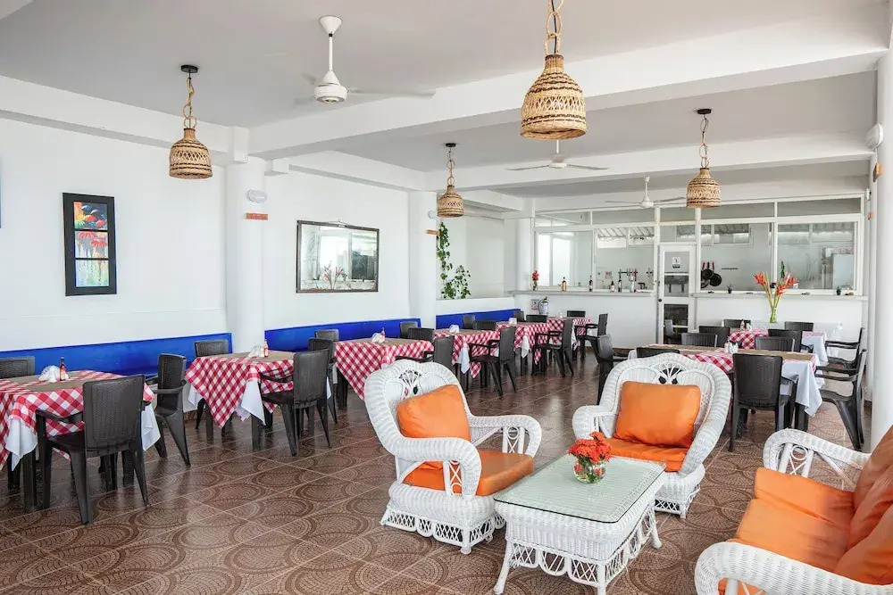 Hotel 3 Banderas Manzanillo del Mar