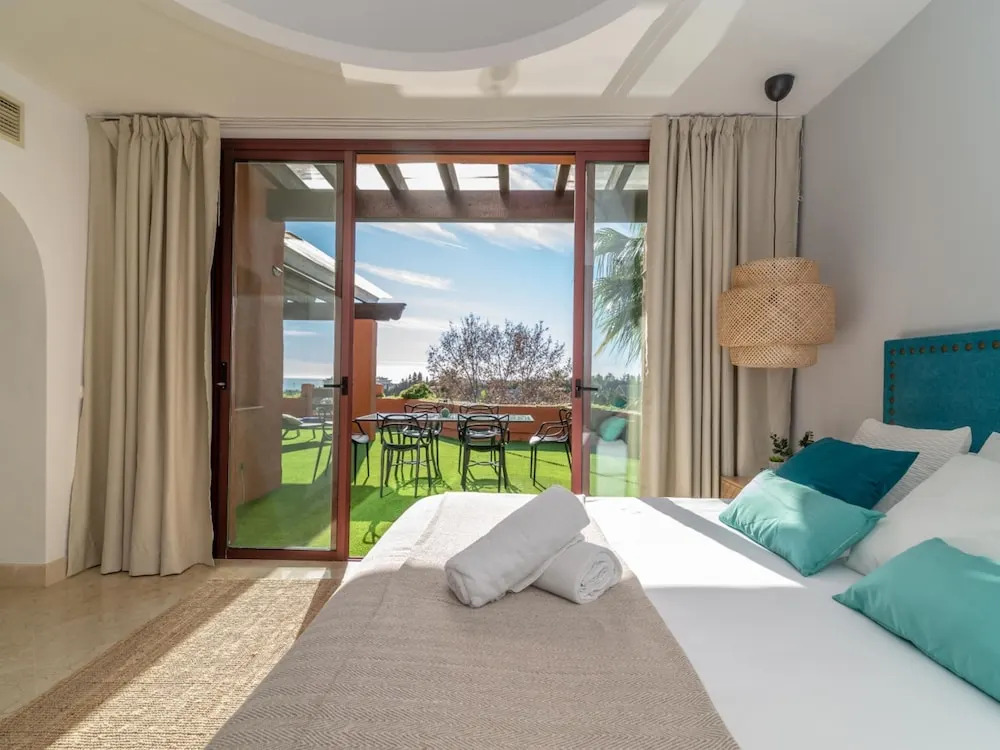 La Alzambra Duplex Penthouse Sea Views