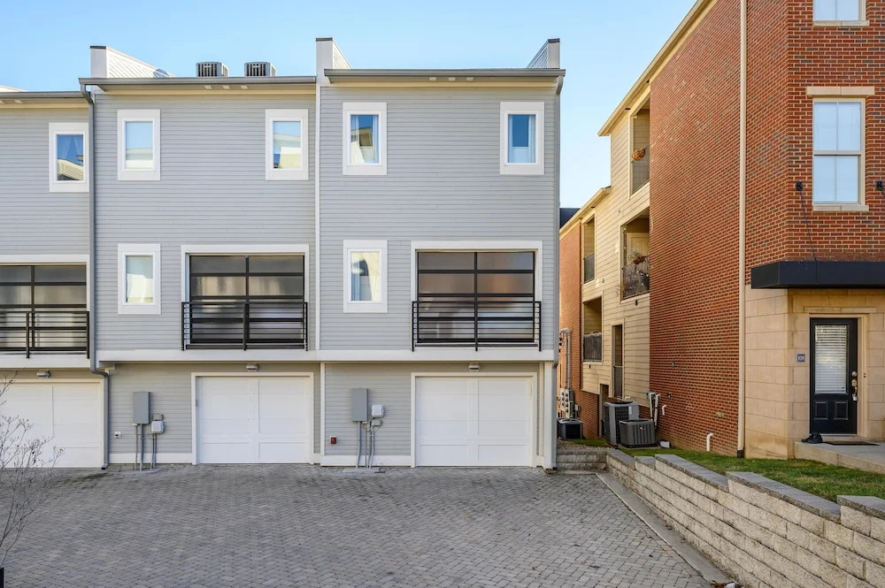 New Listing! Ultra-posh West End Townhome 4 Bedroom Townhouse