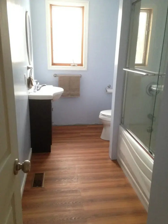 Warbler's Roost Country Inn B&B